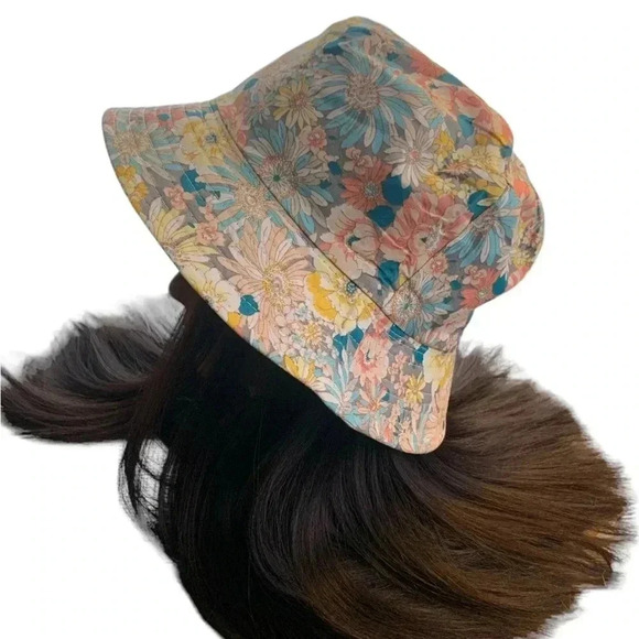 Boutique Handcrafted Flirty Feminine Floral Multi-Color OSFM Bucket Hat Beach - Picture 5 of 7